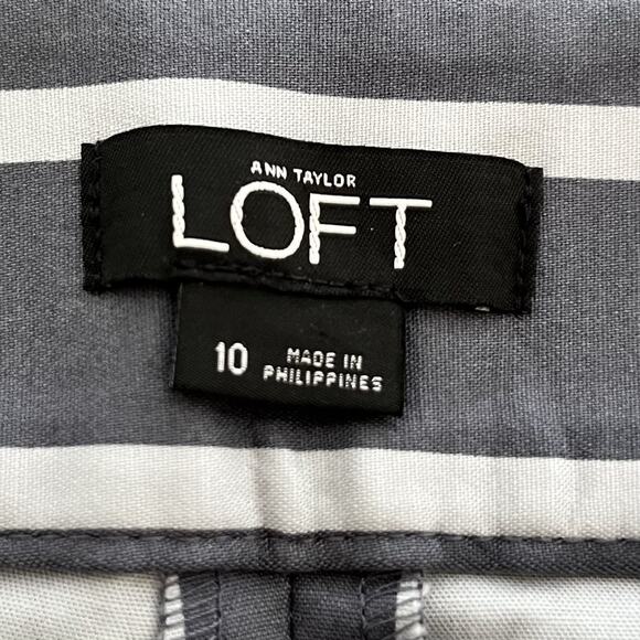 Ann Taylor Loft‎ Gray Striped Sailor Women's Shorts Size 10 - Picture 3 of 6